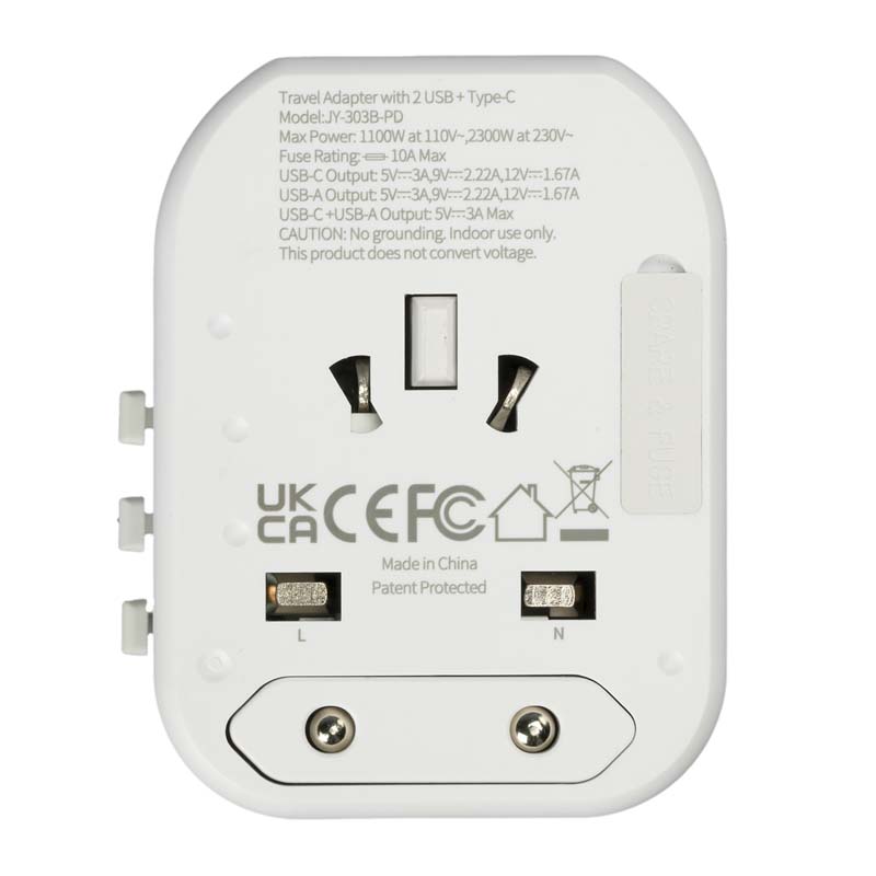 Travel Adaptor image7