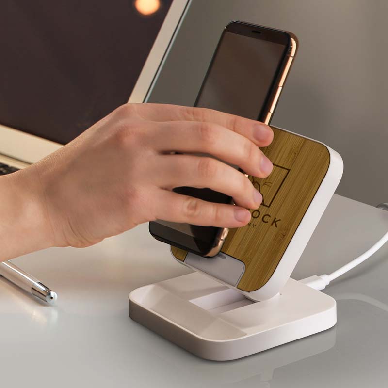 Flex Wireless Fast Charging Stand image9